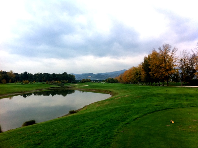 winter golf tuscany